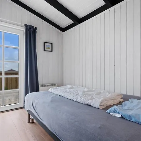 Kalf - 400m From The Sea By Interhome Feriehus *