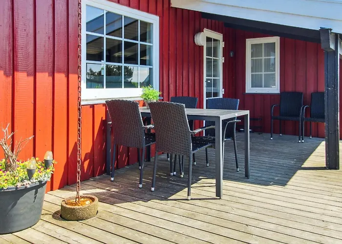 Kalf - 400m From The Sea By Interhome * Lakolk